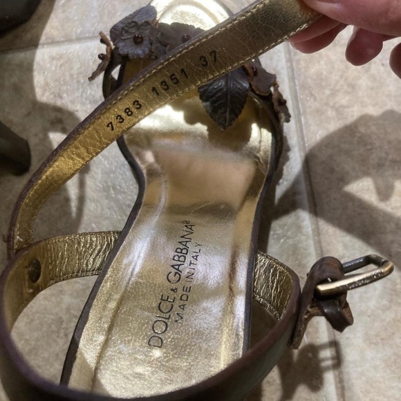 VINTAGE DOLCE AND GABBANA HEELS - Picture 4 of 5